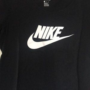 nike shirt 🖤🤩